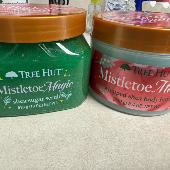 Tree Hut Mistletoe Magic Set - Picture 3 of 3